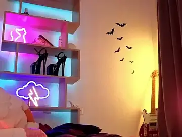 Stripchat Live Sex of Inchcaser_