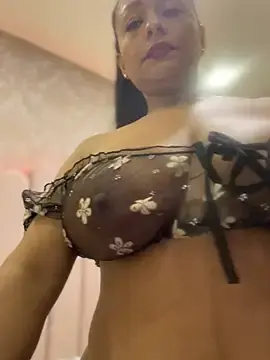 Stripchat Sex Cam of sofia_xxx02