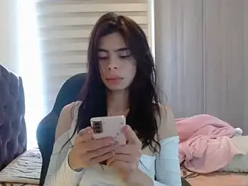 Stripchat Live Sex Cam of gooddes303salome