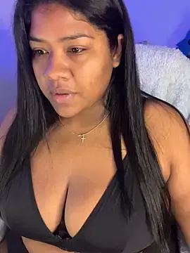 Stripchat Sex Cam of paola091