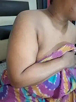 Stripchat Live Porn of OpulentVixen