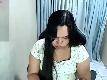 Stripchat Live Porn of urasian_prettyrica