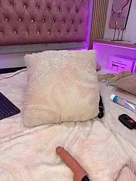 Stripchat Private Sex Chat of MylaDreams