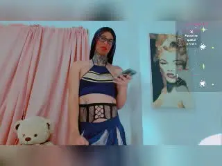 Xlovecam Live Sex Cam of VanessaCandyHot