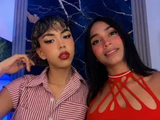 Xlovecam Live Sex of LuxuryQueens